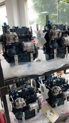 D782, D782-ET05_CN4 Mesin Diesel Untuk Kubota Excavator